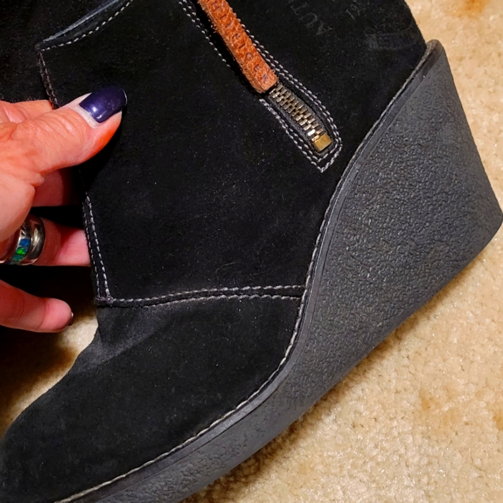 Tommy Hilfiger Black suede wedge